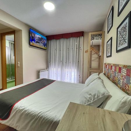 Hostal La Colmena Vicolozano Екстер'єр фото