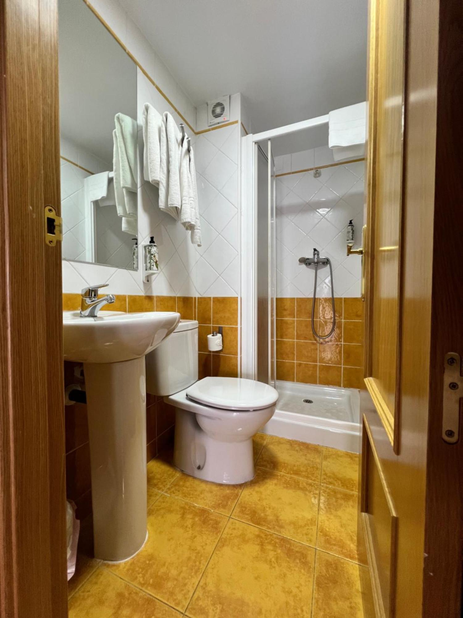 Hostal La Colmena Vicolozano Екстер'єр фото