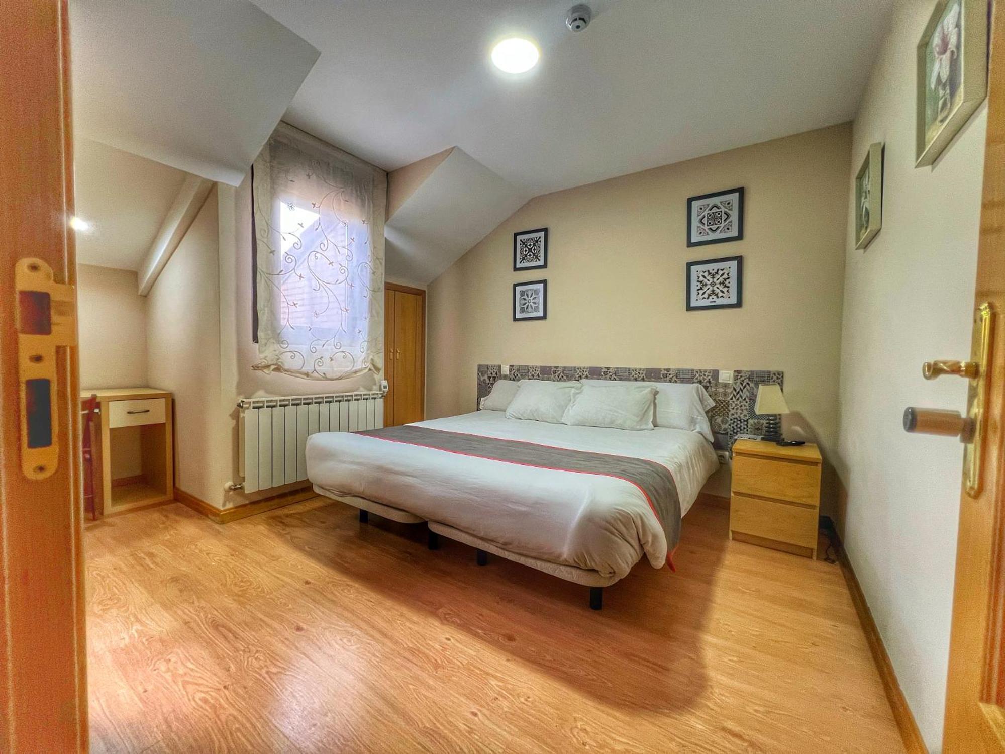 Hostal La Colmena Vicolozano Екстер'єр фото