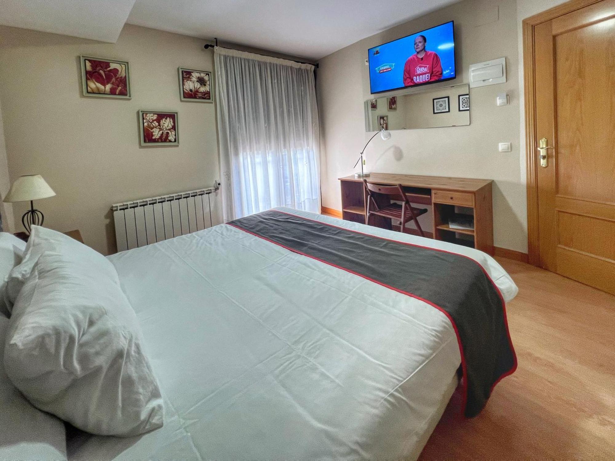 Hostal La Colmena Vicolozano Екстер'єр фото