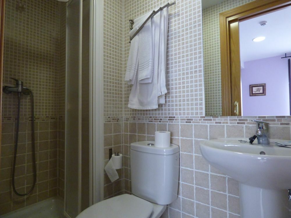 Hostal La Colmena Vicolozano Екстер'єр фото